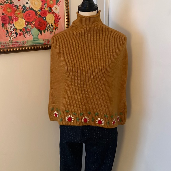 Anthropologie Cape - Picture 3 of 10